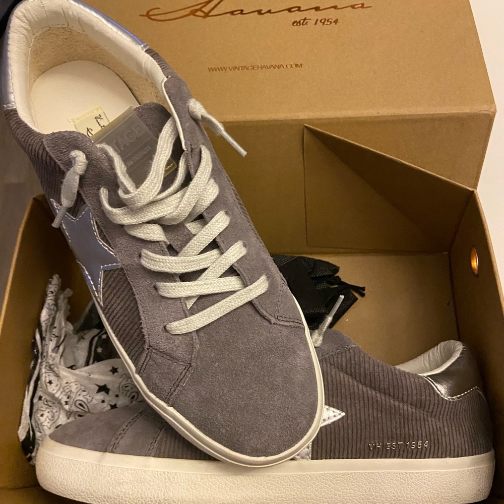 Vintage Havana sneakers